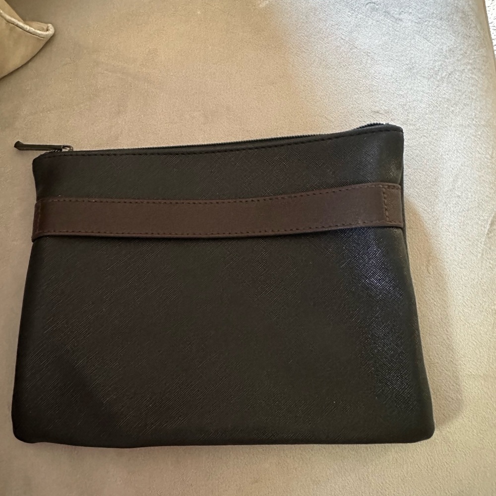 Men or women toiletries bag